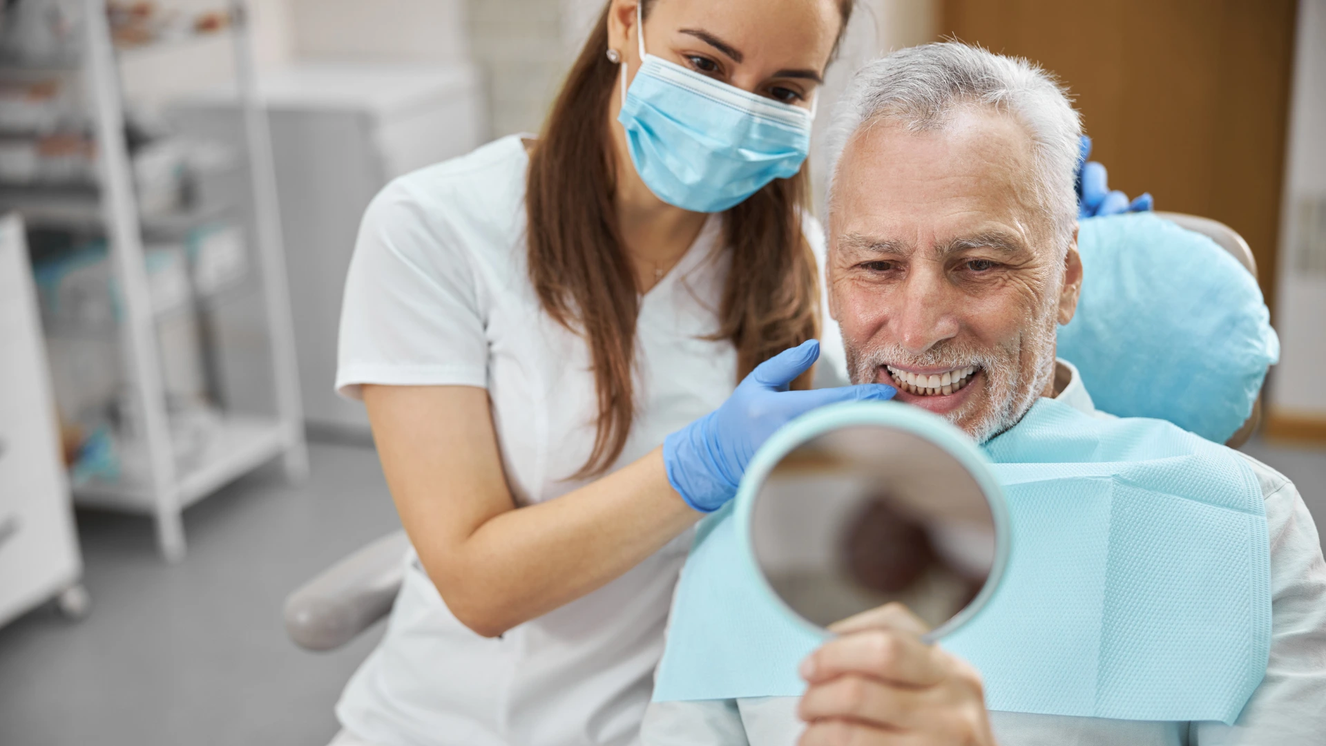 Impianti dentali - Quali sono i rischi dell'impianto dentale